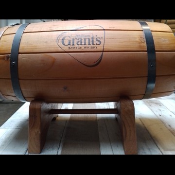 Grant's Triple Wood Whisky Whiskyvat Met 1,5 Literfles