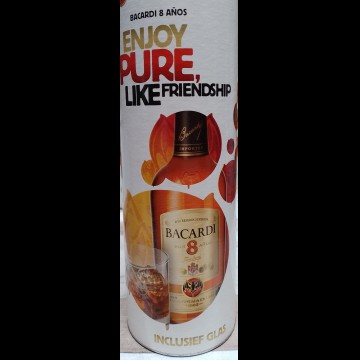 Bacardi Reserva Ocho 8 Años Cadeaukoker Met Glas